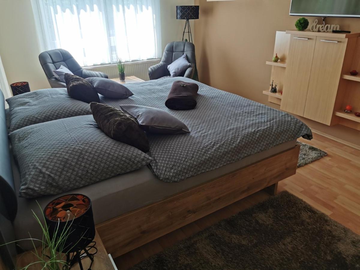 Csabai Apartman Bük Esterno foto